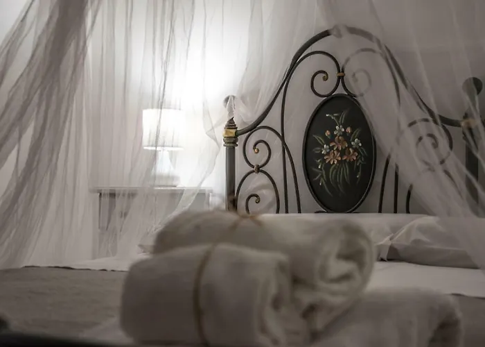 Trulli Di Acchino לוקורוטונדו