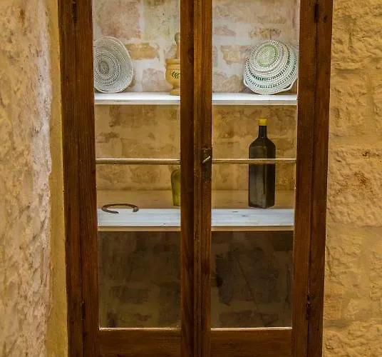 Trulli Di Acchino * לוקורוטונדו